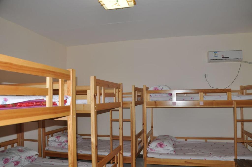 Dengfeng Climb International Youth Hostel Экстерьер фото